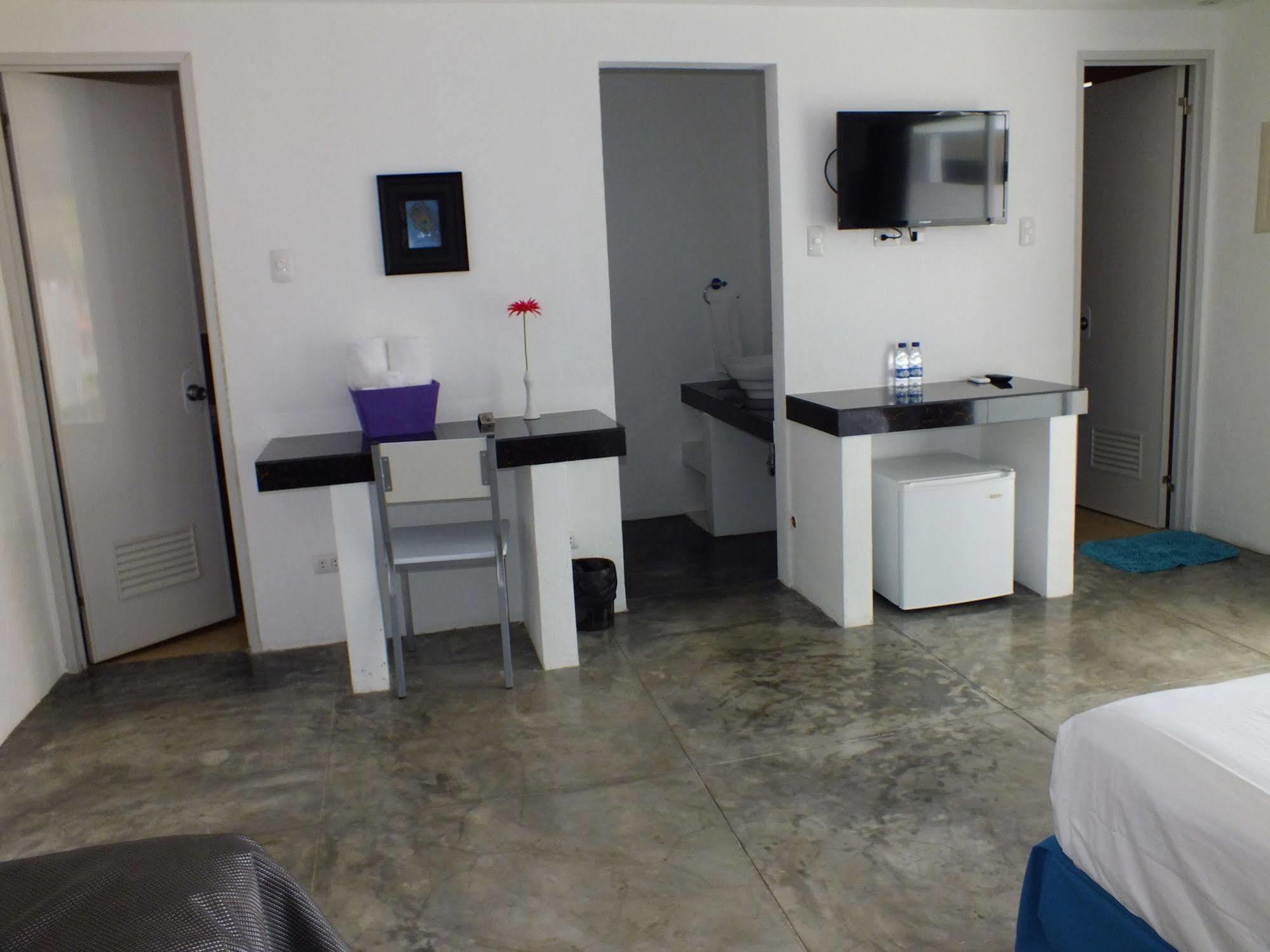 Paboreal Boutique Hotel Пуэрто-Принцеса Экстерьер фото